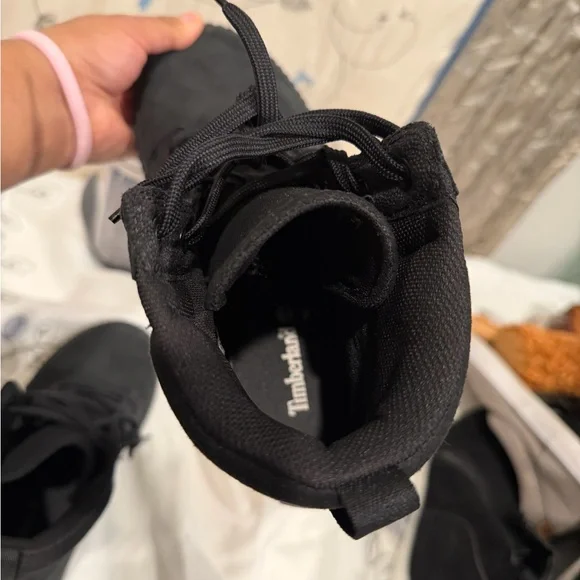 Men's Black Lace-Up Boots - Picture 9 of 11